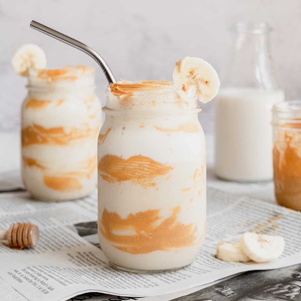 peanut-butter-banana-protein-smoothie-featured.