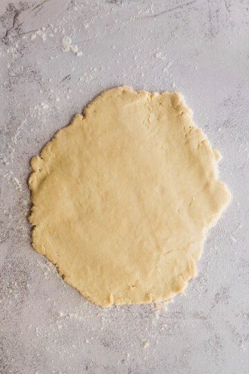 roll-our-soft-sugar-cookie-dough.