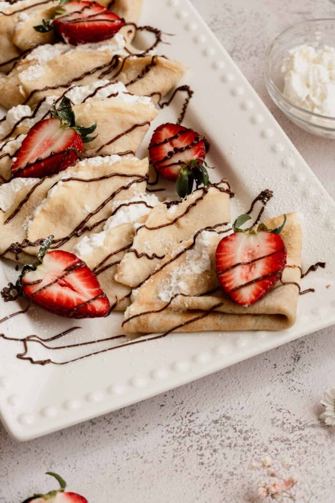 sweet-crepes-with-strawberries-and-cream.