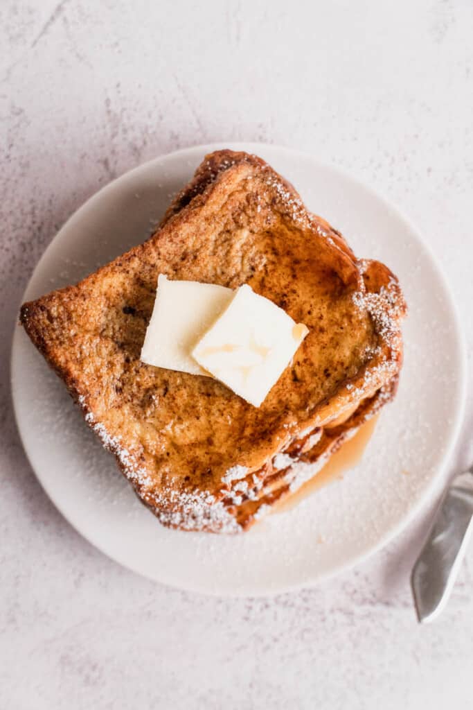 cinnamon-french-toast-with-butter.