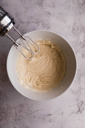 mix-sour-cream-cookie-dough.