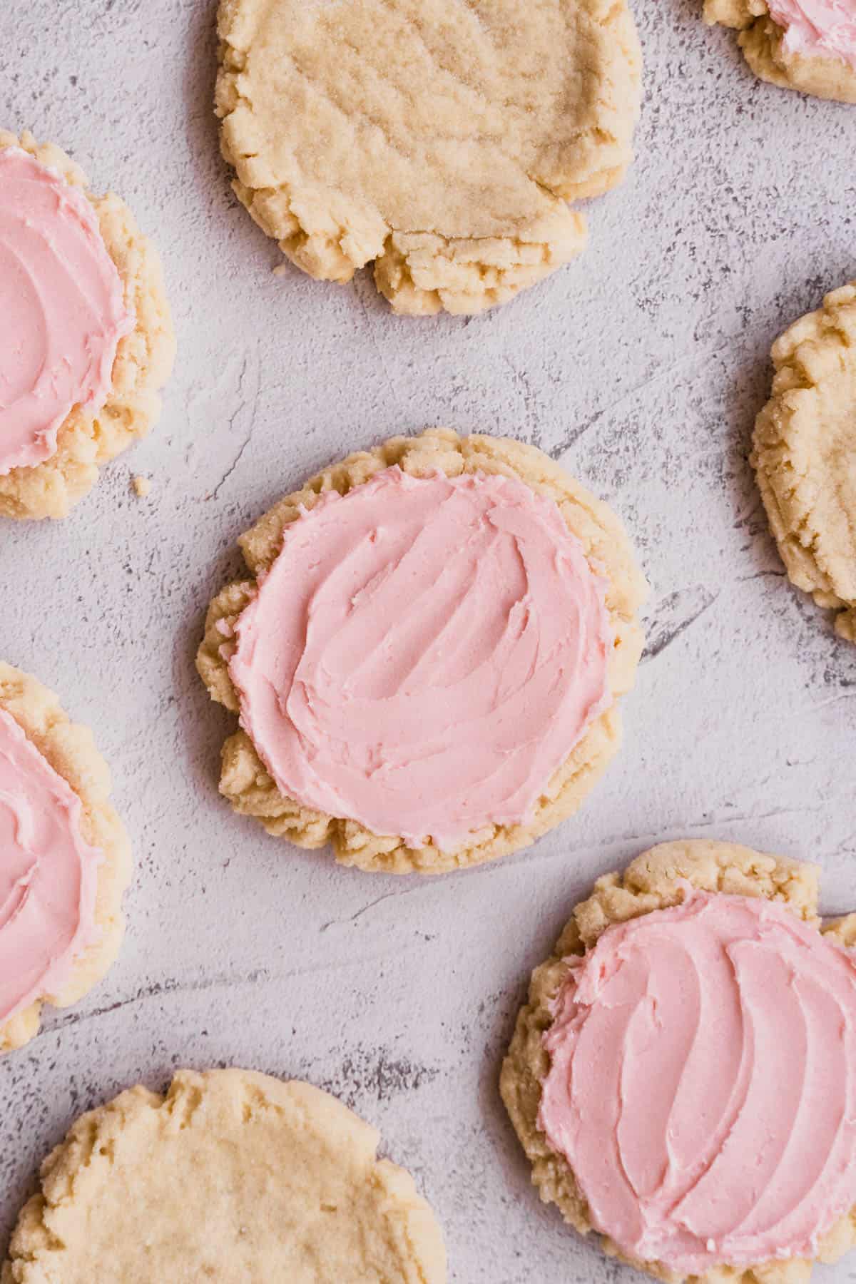 pink-swig-cookies-with-frosting.