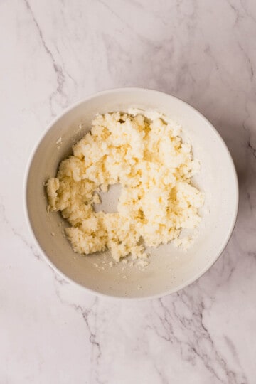 cream-together-butter-and-sugar.