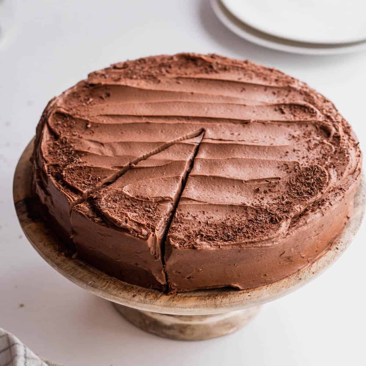 easy-chocolate-fudge-cake-featured-1.