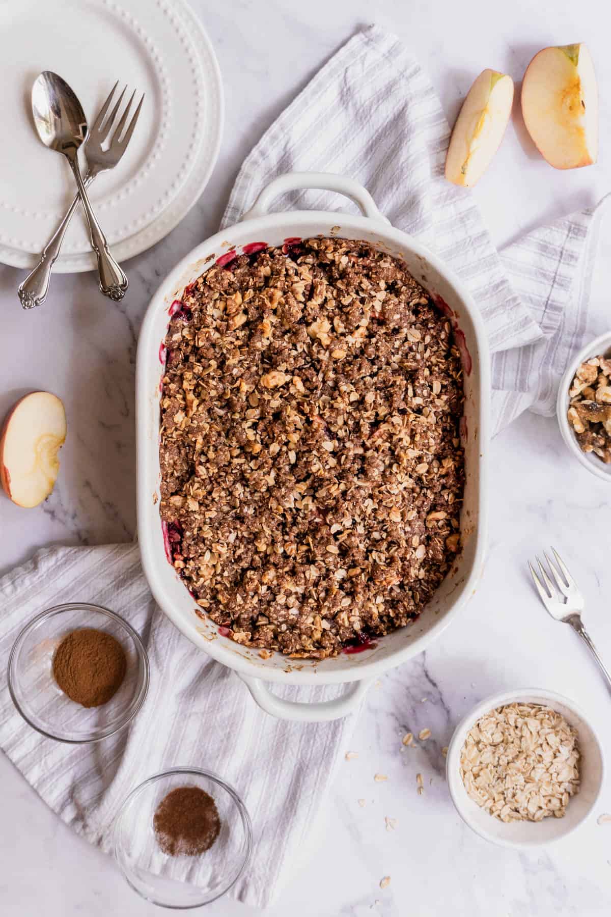 apple-and-blackberry-crumble.