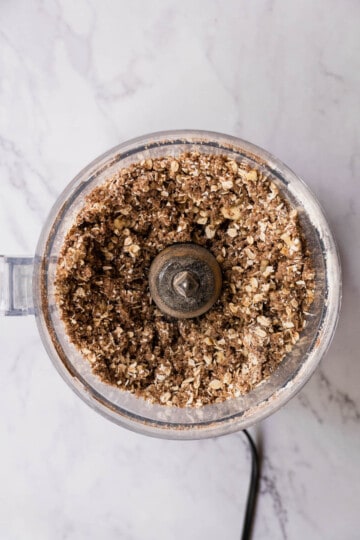 crumble-topping-in-food-processor.